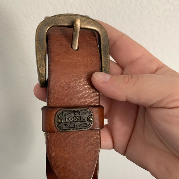 Fossil | Woman's brass buckle brown leather belt - Picture 6 of 7